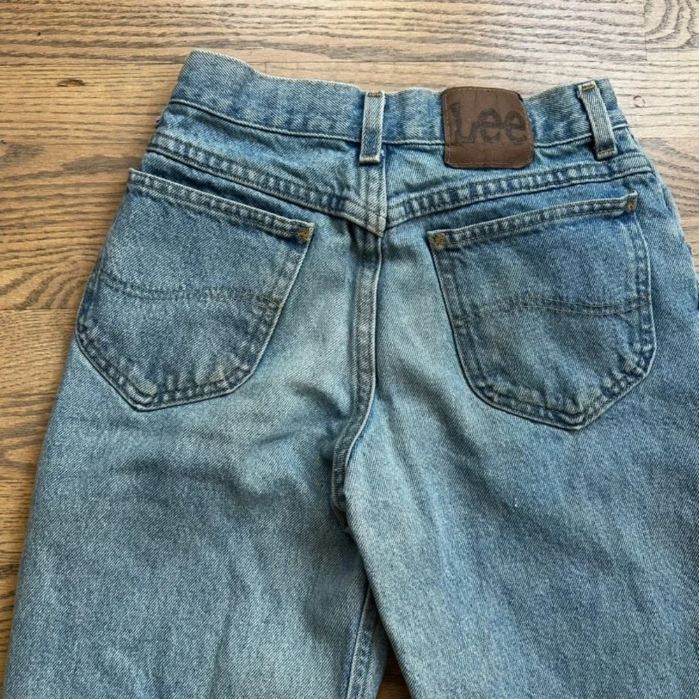 Lee Jeans Vintage High Waist Denim‎ Distressed Light Wash Kids (Size 12)